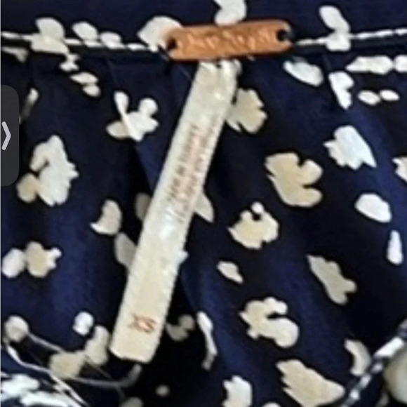 Free People Navy Printed Button Down Crop Top Blue White Size XS - Picture 13 of 13